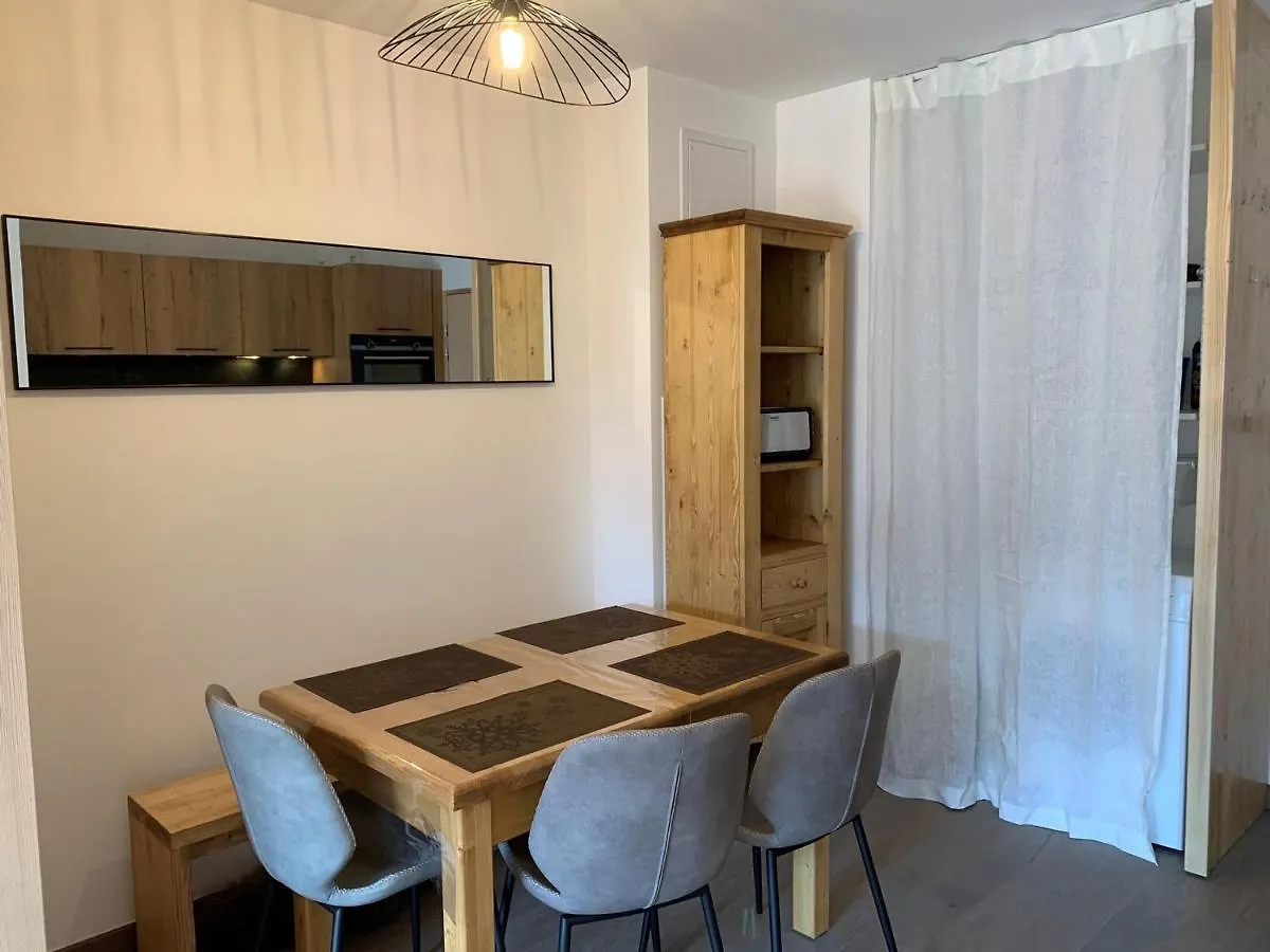 דירה Magnifique 2 Pieces Equipe Avec Garage Prive A Chatel - Fr-1-198-239